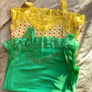 2 cute tank tops